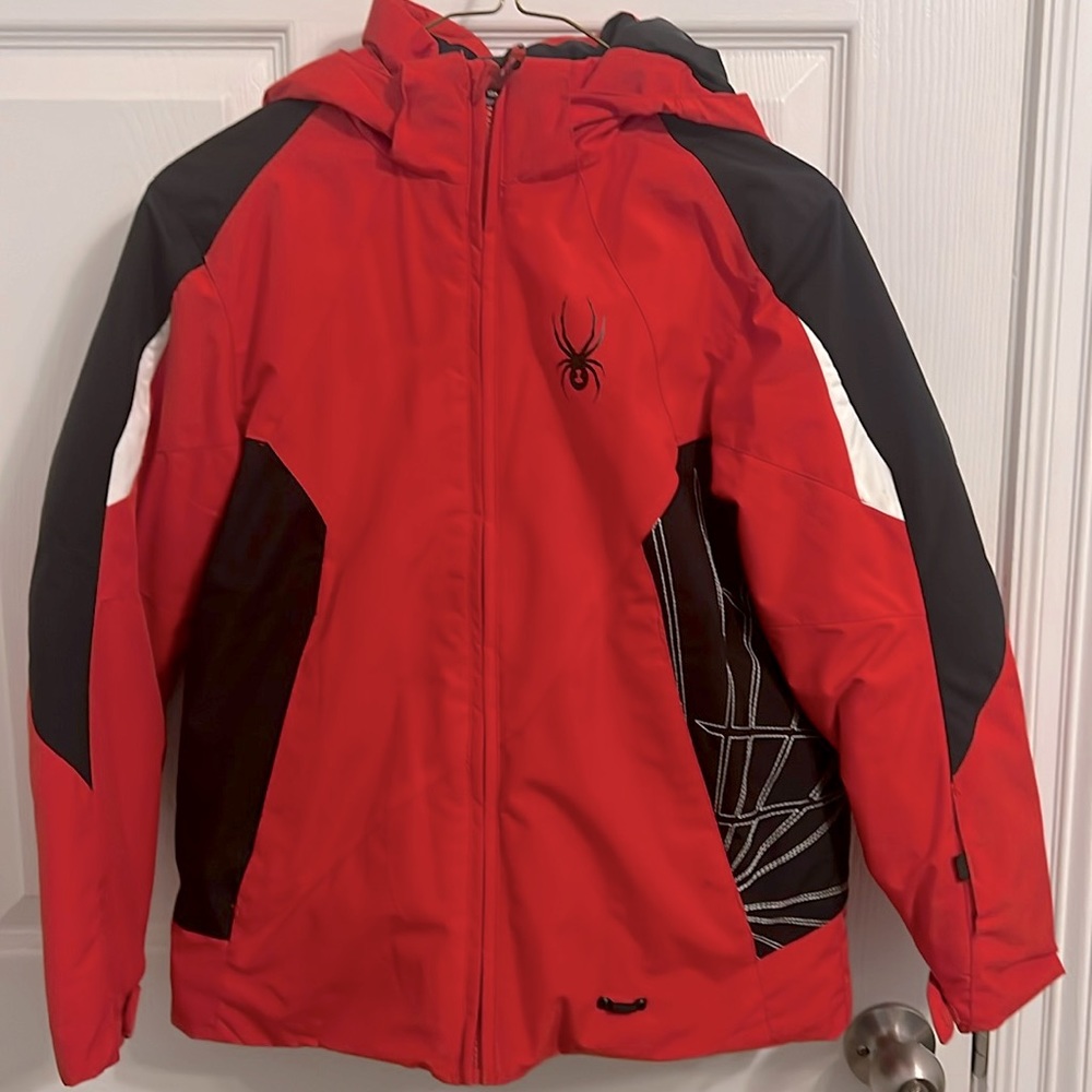 Youth Spyder ski jacket. Size 12. Great snow jacket for kids! Smoke free home.